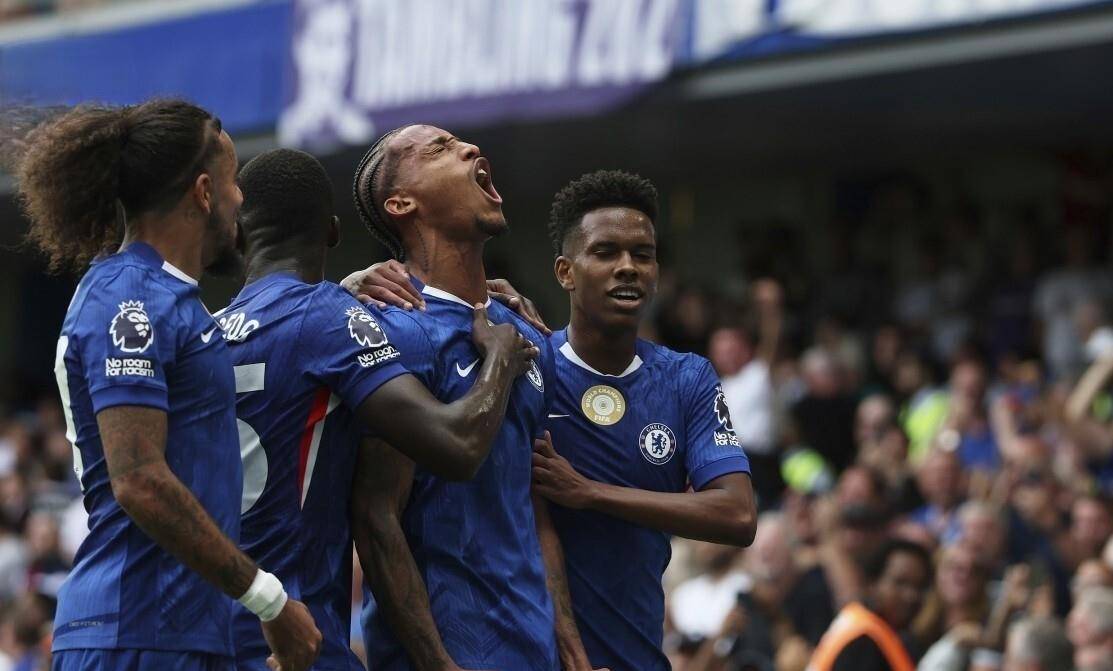 开云体育-拜仁力克切尔西,格列兹曼三分雨点燃全场