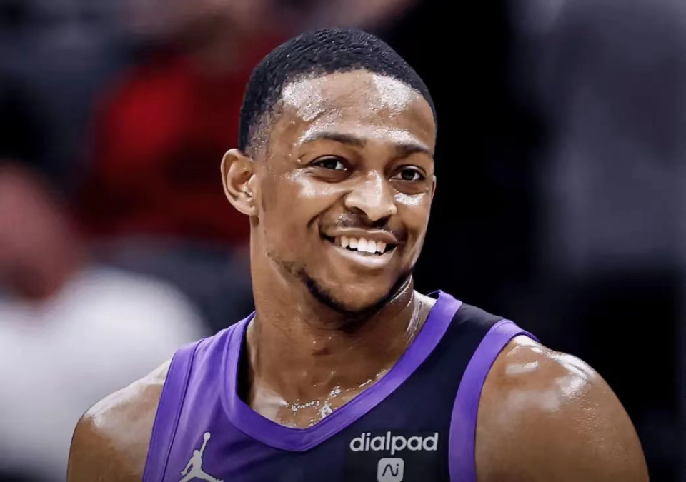 开云下载-阿根廷男篮横扫猛龙,福克斯制霸全场