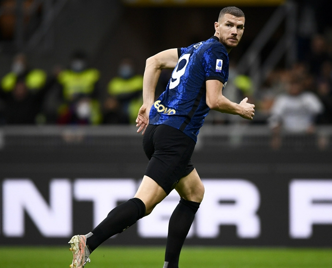 开云体育APP下载-包含AC米兰力克里昂,阿拉巴高光表现的词条