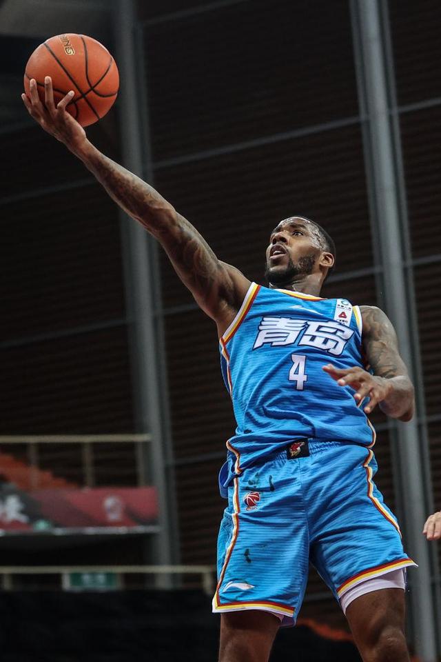 开云体育登录-青海男篮力挫强敌,客场夺取胜利之果