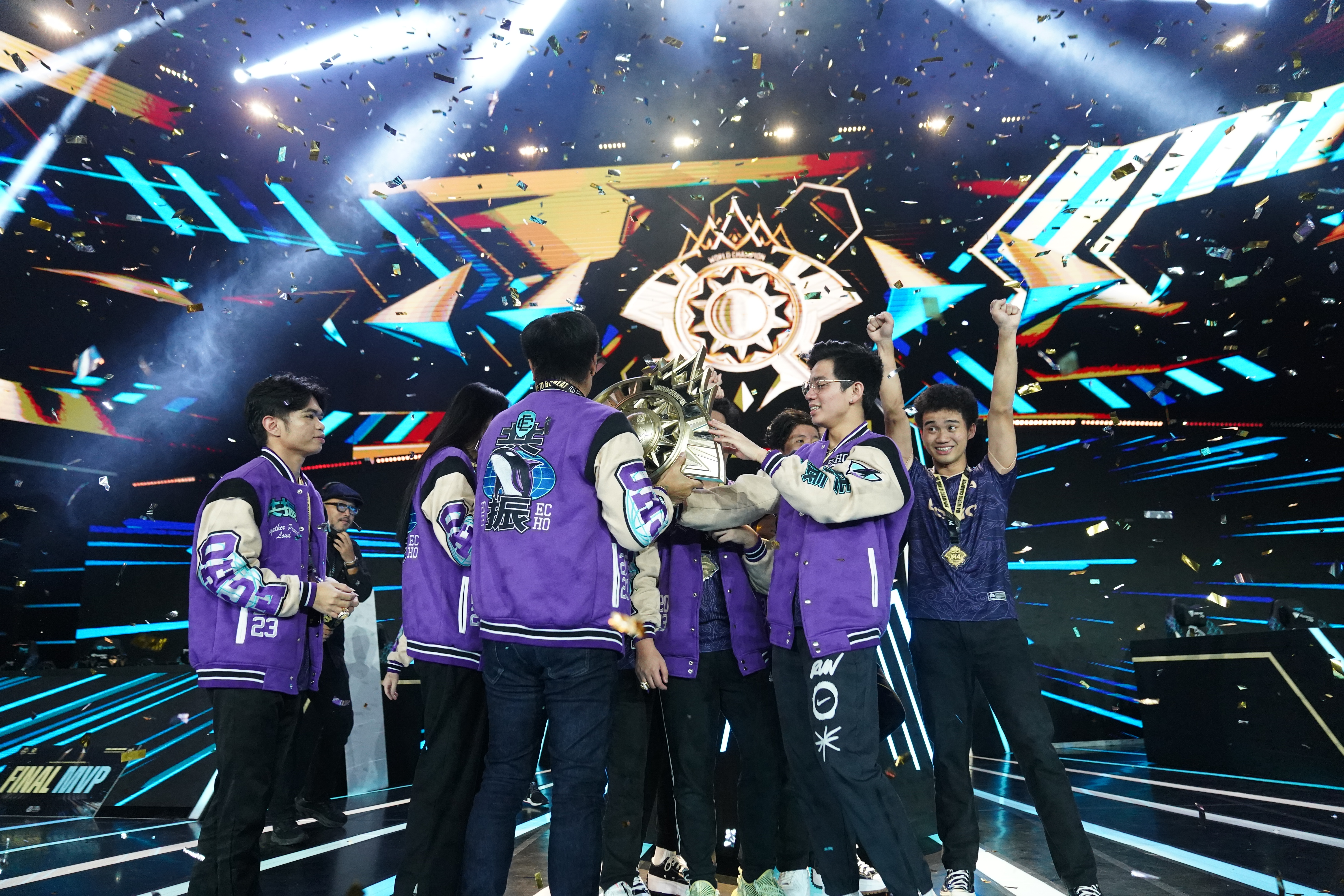 龙争虎斗决胜千里,选手融理想热血赛场巅峰 龙争虎斗决胜千里,选手融理想热血赛场巅峰