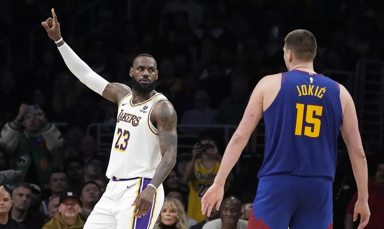 包含湖人核心再次亮相,全力以赴吞噬对手的词条 包含湖人核心再次亮相,全力以赴吞噬对手的词条