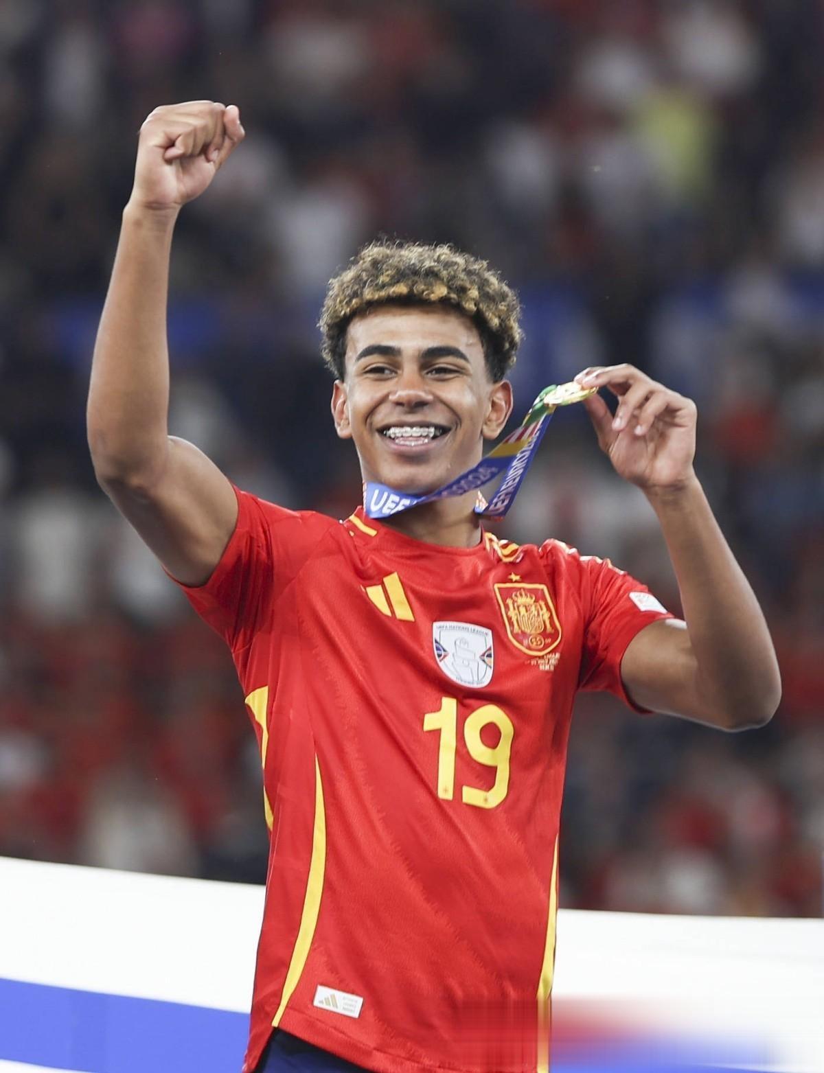 开云官网-关于巴西运动员勇夺亚军,表现令人期待的信息