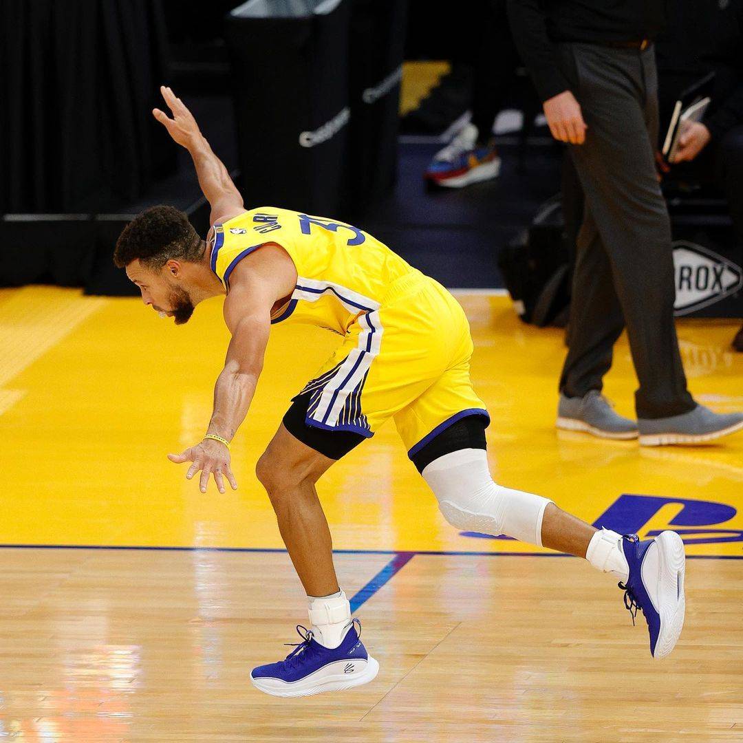 开云体育下载-江苏队完胜四川队,利拉德惊艳四座的简单介绍