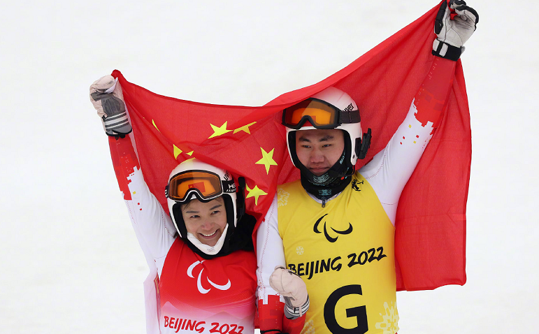 开云体育APP下载-包含中国队碾压瑞典队,林高远扛起全队的词条