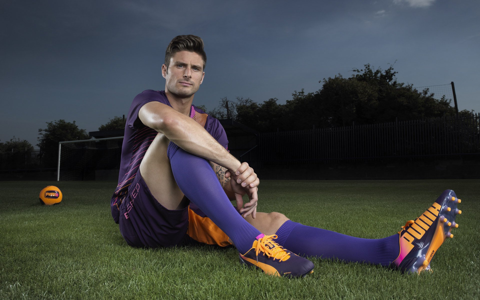 开云官网-欧冠决赛之夜，东契奇贡献制胜表现，当篮球天才照亮欧洲足坛巅峰舞台